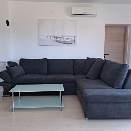 Navis Supetarska Draga Exterior foto
