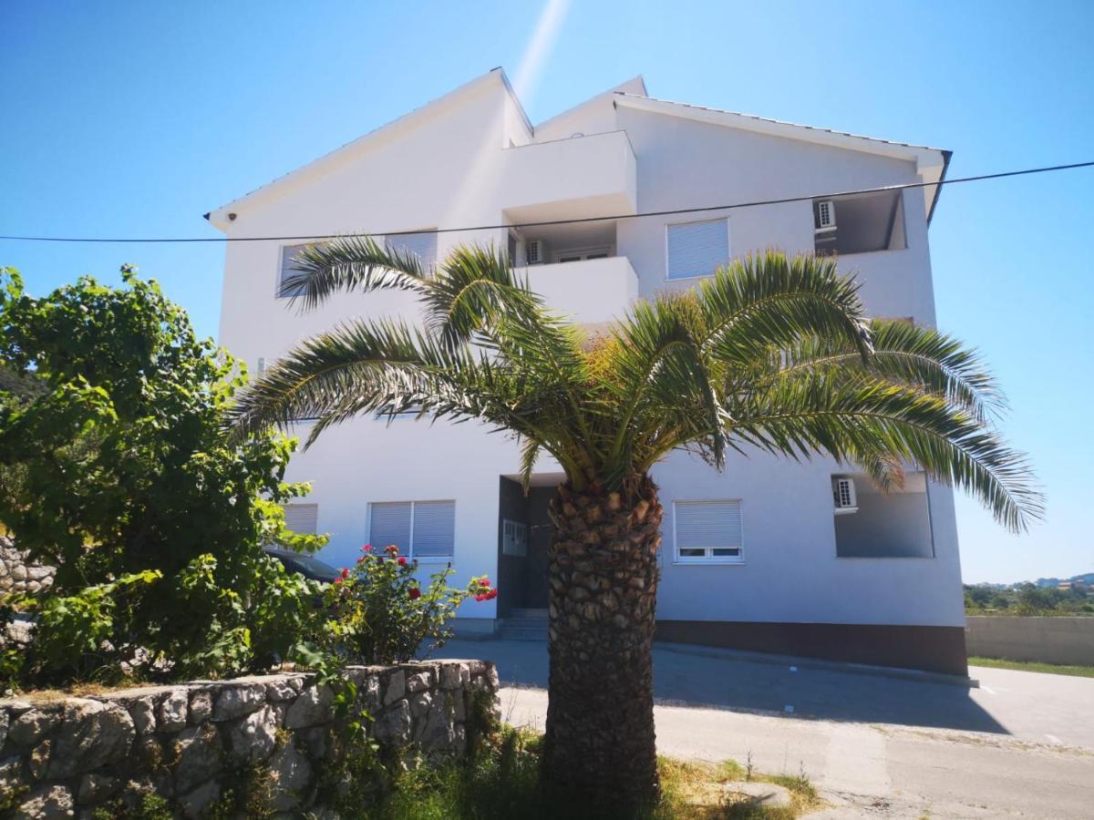 Navis Supetarska Draga Exterior foto